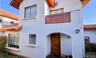 HERMOSA CASA EN VENTA EN VIÑA DEL MAR ALTO