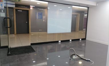 LOCAL COMERCIAL EDIFICIO MEDICO ALCANTARA 70 MT2