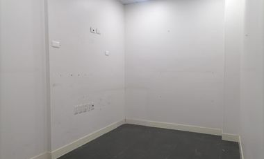 LOCAL COMERCIAL EDIFICIO MEDICO ALCANTARA 70 MT2