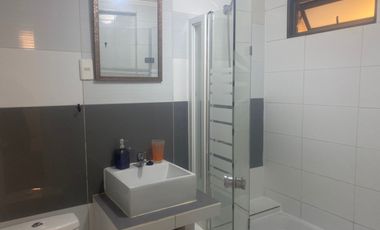 Casa en arriendo c/ estacionamiento en Higuerillas