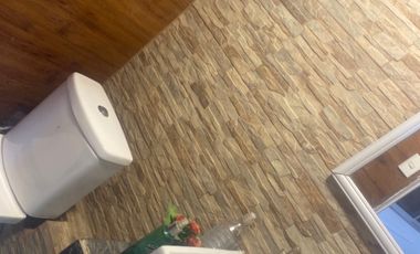 Casa en arriendo c/ estacionamiento en Higuerillas