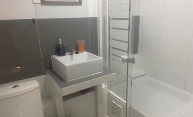 Casa en arriendo c/ estacionamiento en Higuerillas