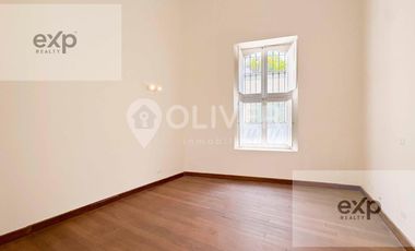 Casa histórica remodelada en venta Chorrillos 4 frentes