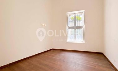 Casa histórica remodelada en venta Chorrillos 4 frentes