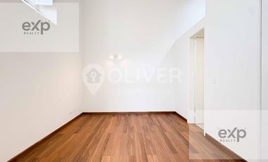 Casa histórica remodelada en venta Chorrillos 4 frentes
