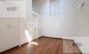 Casa histórica remodelada en venta Chorrillos 4 frentes
