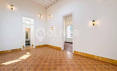 Casa histórica remodelada en venta Chorrillos 4 frentes