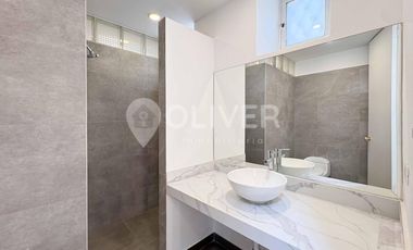 Casa histórica remodelada en venta Chorrillos 4 frentes