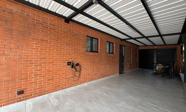 Hermosa casa en venta en unidad residencial pradera 5 de Hacienda el castillo