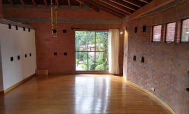 VENTA CASA EN CAÑAVERALEJO UNIDAD CERRADA, SABANETA