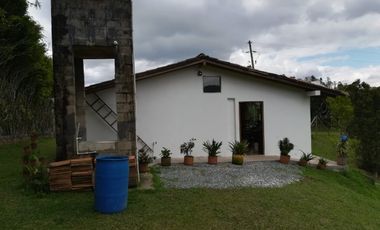 VENTA CASA FINCA EN EL RETIRO
