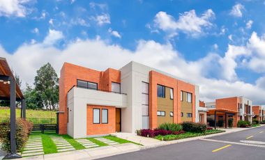 Casa en venta en Cajica - Conjunto cerrado