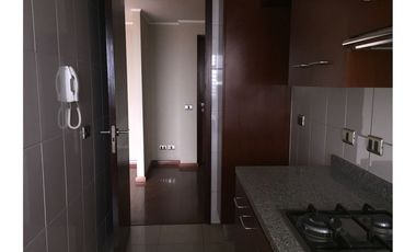 Bonito depto. impecable con vistas despejadas.