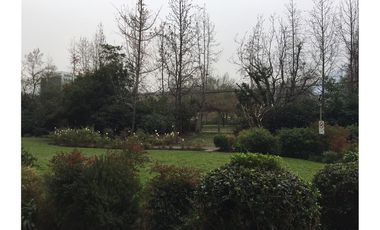 Bonito depto. impecable con vistas despejadas.