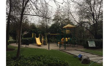 Bonito depto. impecable con vistas despejadas.