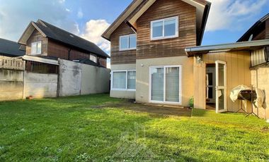 Casa en Arriendo en COD39251 Rebajada !!! Hermosa casa en ARRIENDO Y VENTA Condominio Barrio Inglés II