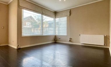 Casa en Arriendo en COD39251 Rebajada !!! Hermosa casa en ARRIENDO Y VENTA Condominio Barrio Inglés II