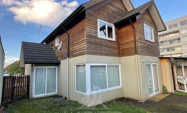 Casa en Arriendo en COD39251 Rebajada !!! Hermosa casa en ARRIENDO Y VENTA Condominio Barrio Inglés II