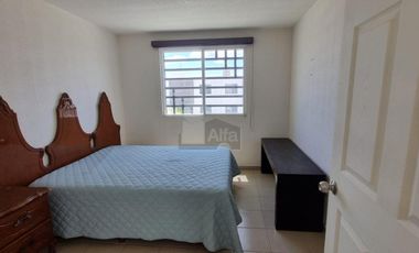 Casa amueblada en renta 3 recámaras en Viñedos | $9,500 incluye mantenimiento