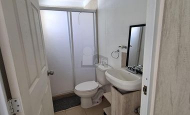 Casa amueblada en renta 3 recámaras en Viñedos | $9,500 incluye mantenimiento