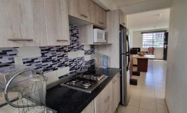 Casa amueblada en renta 3 recámaras en Viñedos | $9,500 incluye mantenimiento