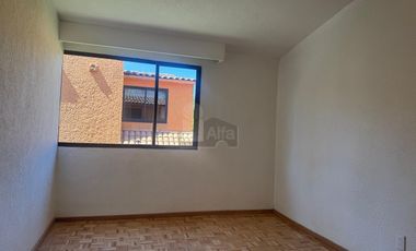 Casa en renta remodelada Villas de Vista Hermosa