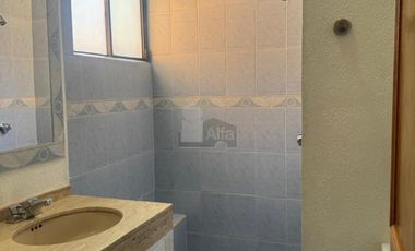 Casa en renta remodelada Villas de Vista Hermosa