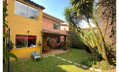 CASA UNIFAMILIAR EN VENTA LA ESTRELLA (T)