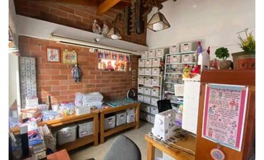 CASA UNIFAMILIAR EN VENTA LA ESTRELLA (T)