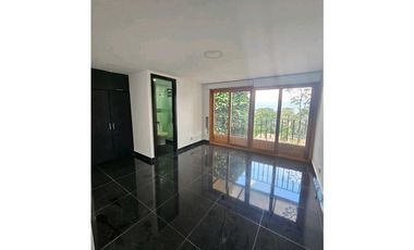 CASA UNIFAMILIAR EN VENTA EL POBLADO LA CALERA (T)
