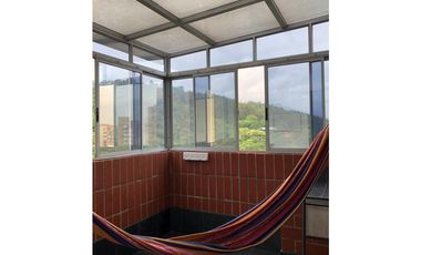 APARTAMENTO EN VENTA LOS COLORES  (L)