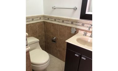 APARTAMENTO EN VENTA LOS COLORES  (L)