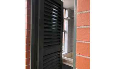 APARTAMENTO EN VENTA LOS COLORES  (L)