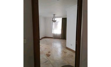 APARTAMENTO EN VENTA LAURELES (T)