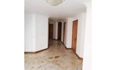 APARTAMENTO EN VENTA LAURELES (T)