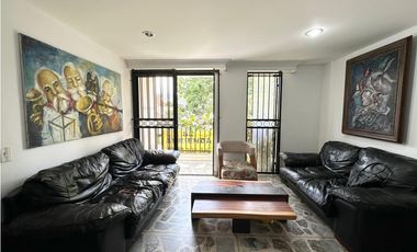 APARTAMENTO EN VENTA LAURELES (L)