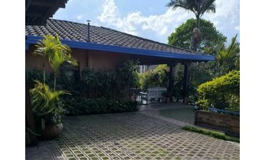 CASA CAMPESTRE EN VENTA EL RETIRO (T)