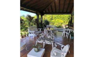 CASA CAMPESTRE EN VENTA EL RETIRO (T)
