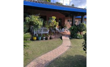 CASA CAMPESTRE EN VENTA EL RETIRO (T)