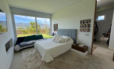 ARRIENDO CASA SIN MUEBLES en Hacienda La Selva