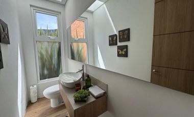 ARRIENDO CASA SIN MUEBLES en Hacienda La Selva