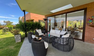 ARRIENDO CASA SIN MUEBLES en Hacienda La Selva