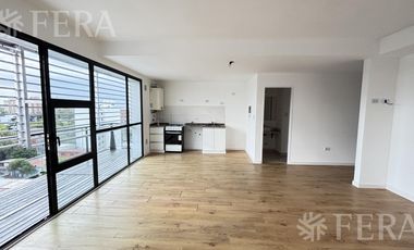 Alquiler monoambiente con balcón en Wilde