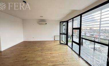 Alquiler monoambiente con balcón en Wilde