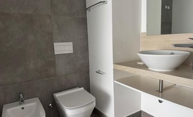 Loft  de 47 mts vivienda u oficina, vista al puerto con cochera. Distrito Quartier, Retiro.