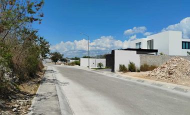 VENTA DE TERRENO EN PRIVADA RESIDENCIAL EN CAMPECHE HILLS