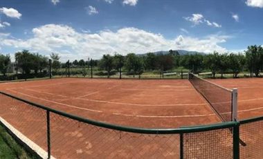 Terreno central en venta en Country El Mirador, Los Nogales