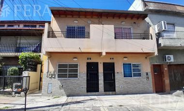 Alquiler PH 2 ambientes en Bernal Oeste