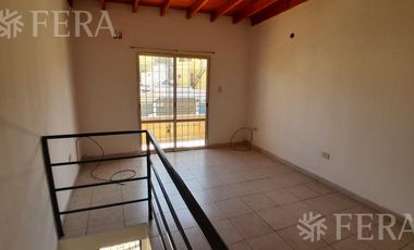 Alquiler PH 2 ambientes en Bernal Oeste