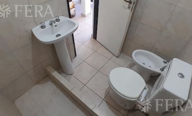 Alquiler PH 2 ambientes en Bernal Oeste